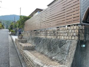 広島市佐伯区の目隠しフェンス設置工事施工後